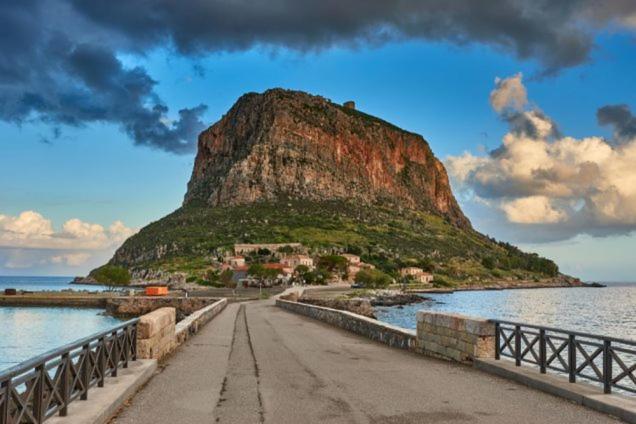 Astrolithos Down Town Apartment Monemvasia Exterior photo